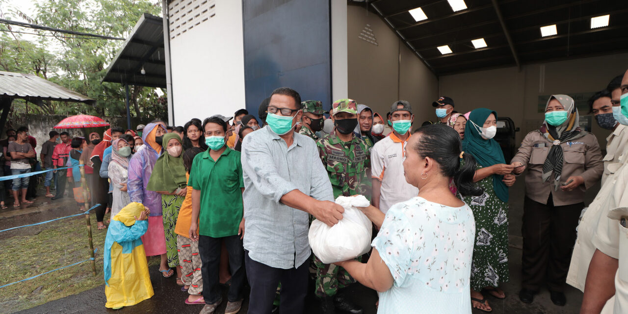 Pembagian Sembako Divisi Pupuk Saraswanti Group, Memperingati Bulan Ramadhan 1443 H