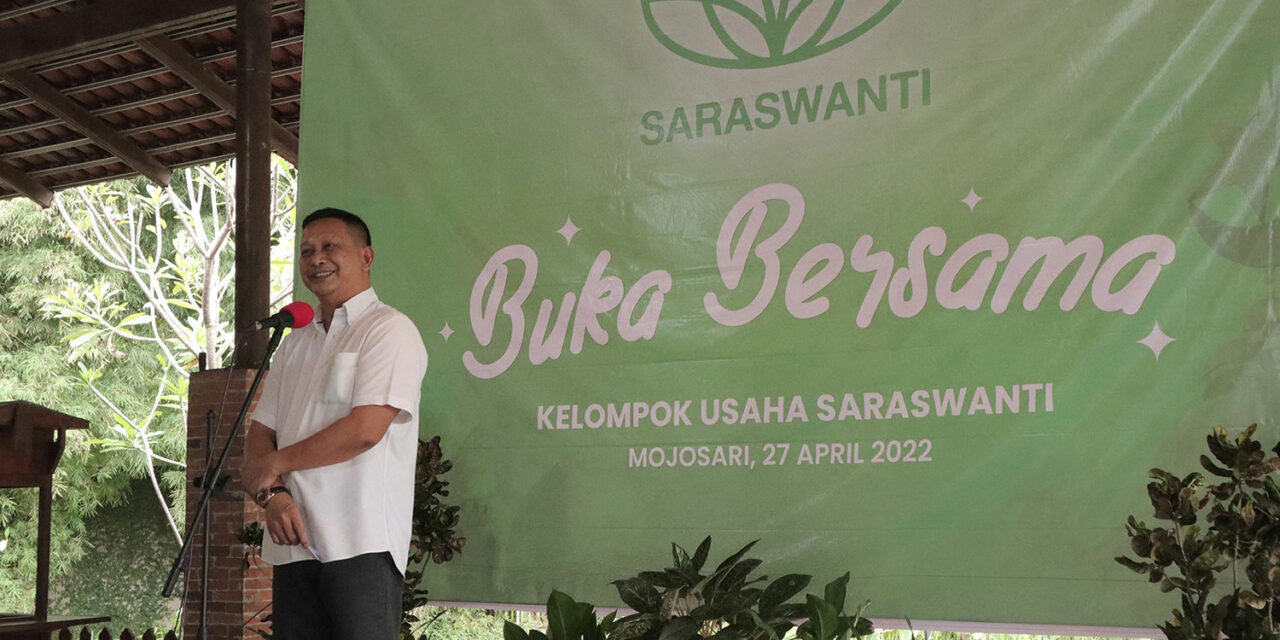 Buka Bersama Kelompok Usaha Saraswanti di Ladang Anggrek Mojokerto